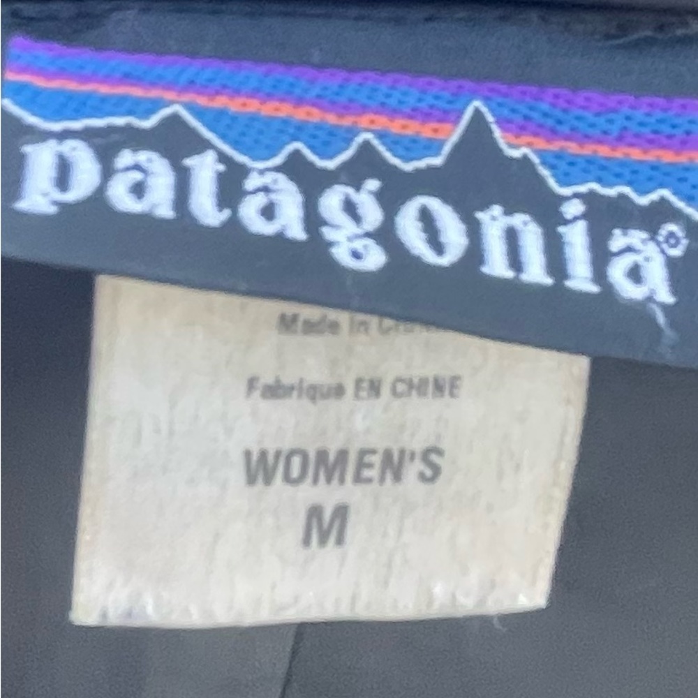 Patagonia downtown loft down hooded parka for women - Picture 7 of 9